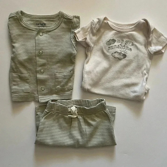 Carter’s Baby Onesie and Two Piece My Sunshine Newborn - Picture 1 of 4